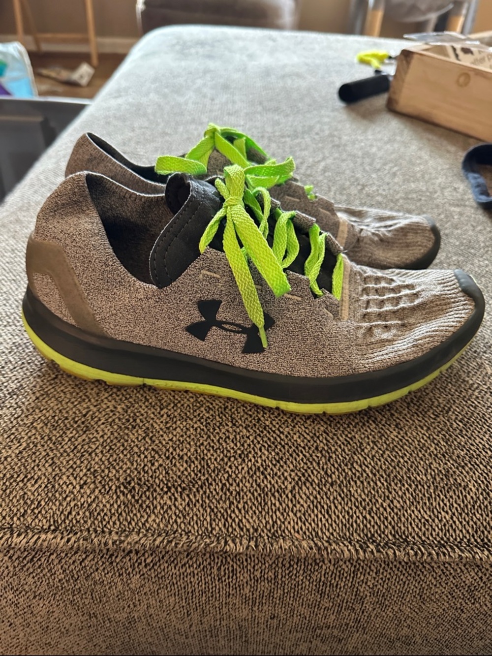 🎉HP🎉 Under Armour Gray Knit Trainers with Neon Green Laces